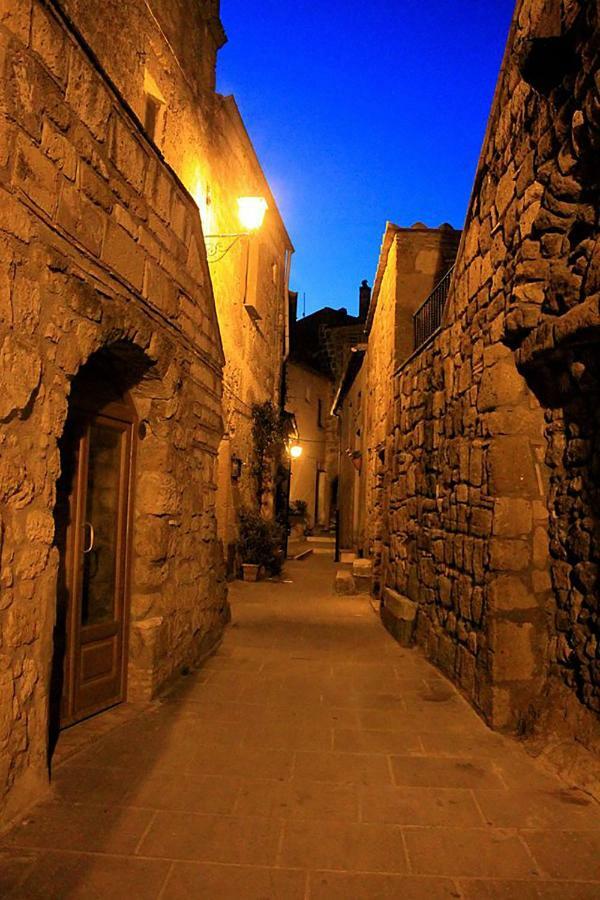 La Loggia Del Capitano - Rione Capisotto Apartment Pitigliano Exterior photo